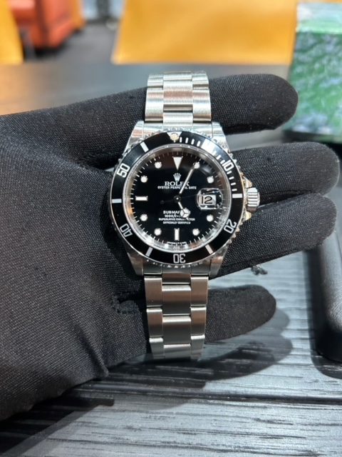 赤坂買取migliore(ミリオレ）買取実績　1月9日　ROLEX　サブマリーナ　Ref.16610買取