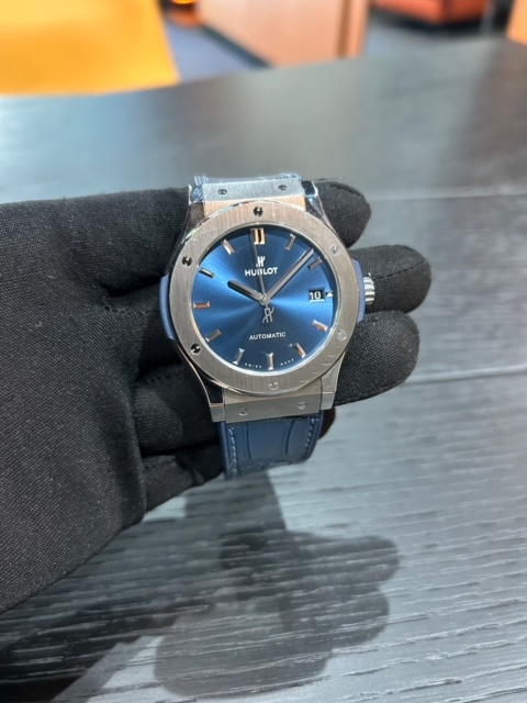 HUBLOT（ウブロ）買取強化中！migliore(ミリオレ）買取実績　　6月26日　HUBLOT（ウブロ）クラシックフュージョン・クロノグラフ　チタン買取　